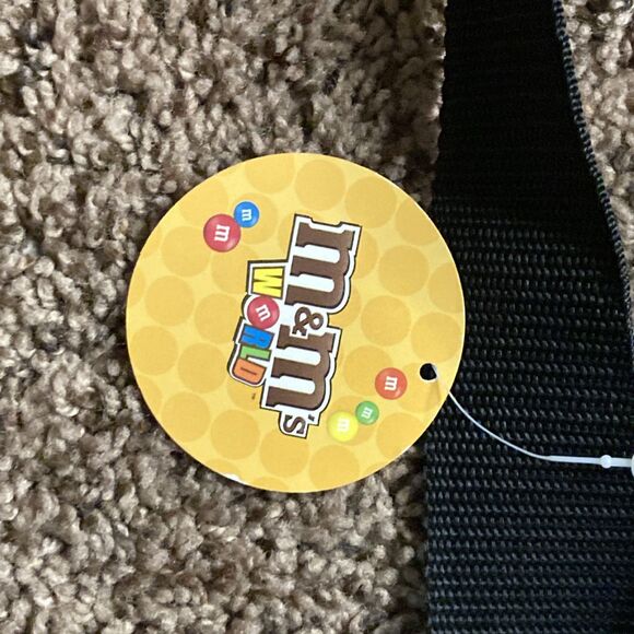 NWT M & M’s World Peanuts Black Zip Large Bag - Picture 10 of 11